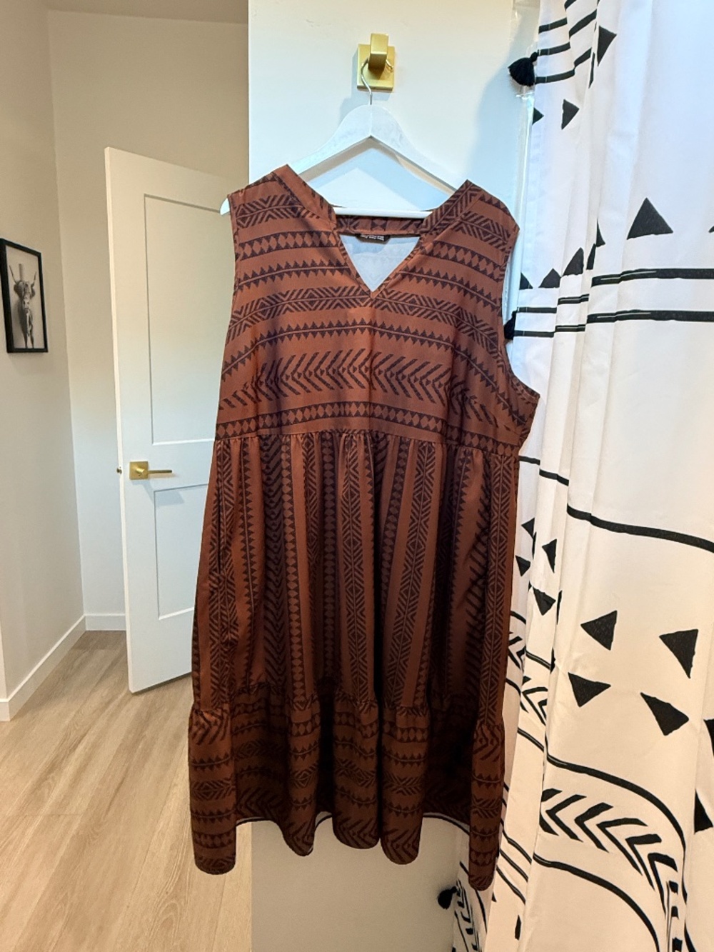 Sleeveless Bloomchic Brown & Black Patterned V-Neck Dress - 22/24 w/ pockets